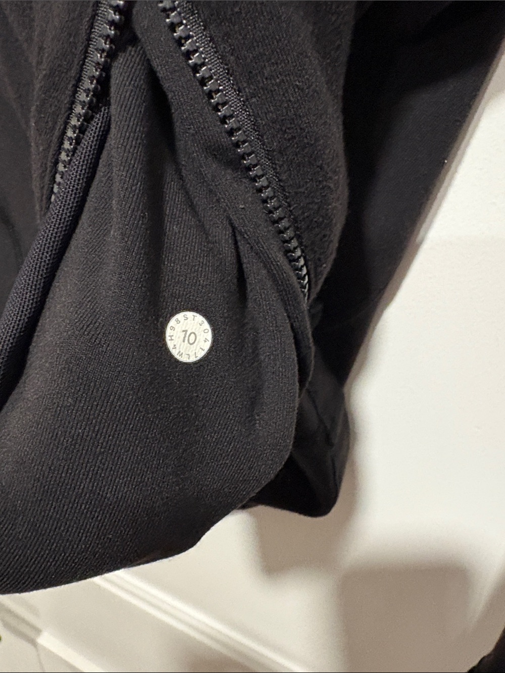 Lululemon Define Jacket - Picture 10 of 10